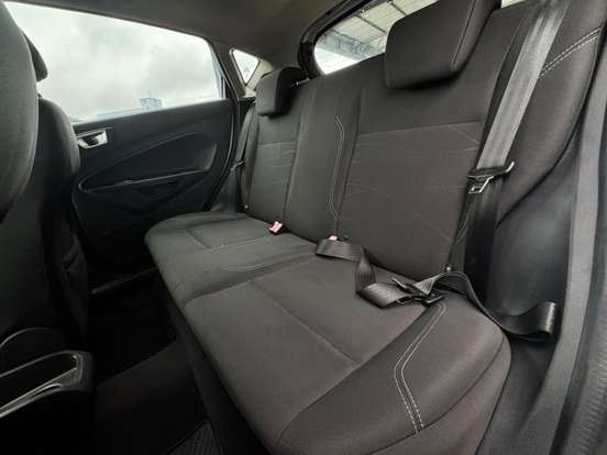 FORD-FIESTA-2014