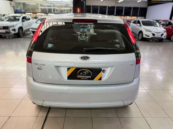 FORD-FIESTA-2013