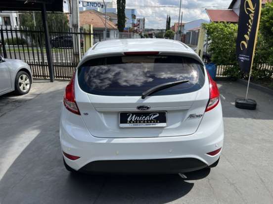 FORD-FIESTA-2016