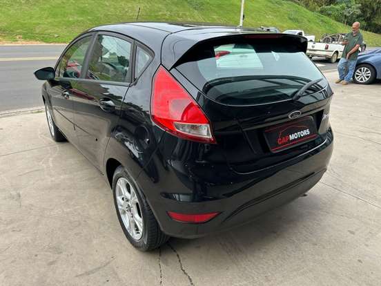 FORD-FIESTA-2014