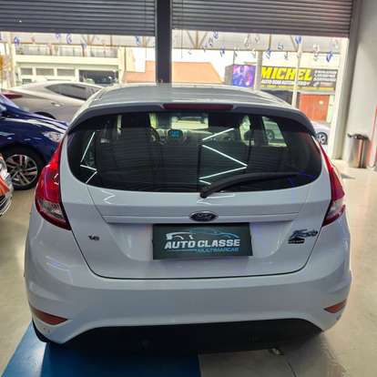 FORD-FIESTA-2016