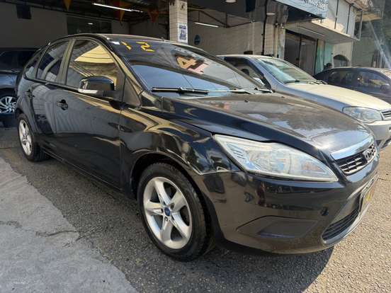 FORD-FOCUS-1.6 GL 16V FLEX 4P MANUAL FORD-FOCUS-2011