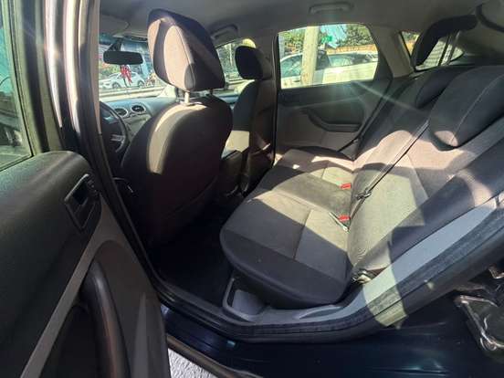 FORD-FOCUS-1.6 GL 16V FLEX 4P MANUAL FORD-FOCUS-2011