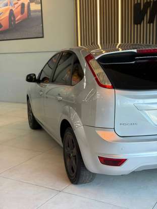 FORD-FOCUS-2011