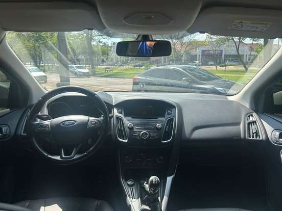 FORD-FOCUS-2015