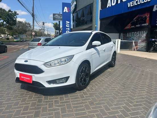 FORD-FOCUS-2015