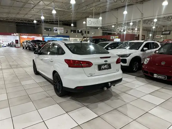 FORD-FOCUS-2016