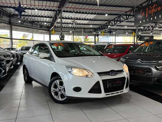 FORD-FOCUS-2013