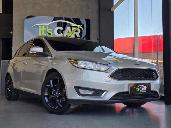FORD-FOCUS-2017