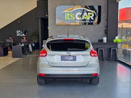 FORD-FOCUS-2.0 SE 16V FLEX 4P POWERSHIFT FORD-FOCUS-2017