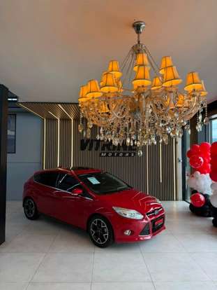 FORD-FOCUS-2015