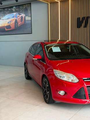 FORD-FOCUS-2015