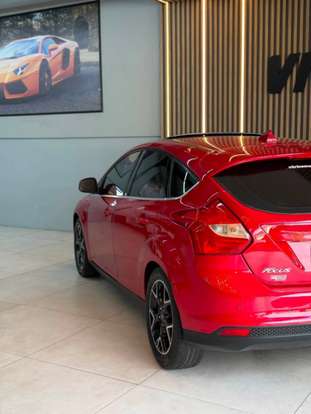 FORD-FOCUS-2015
