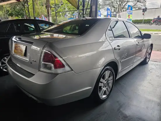 FORD-FUSION-2007