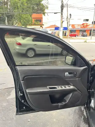 FORD-FUSION-2009