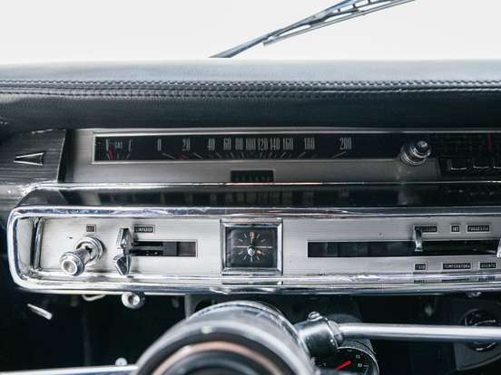 FORD-GALAXIE-1975