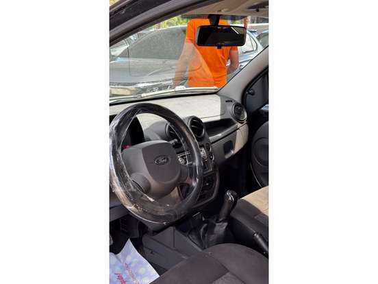 FORD-KA-2010
