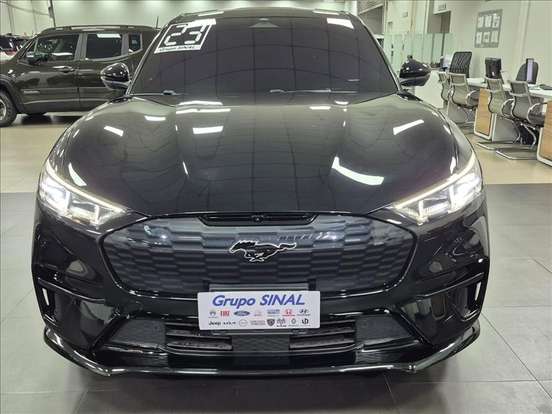 FORD-MUSTANG MACH-e-2023