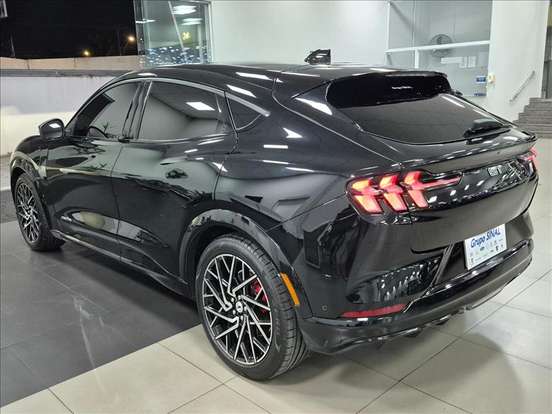 FORD-MUSTANG MACH-e-2023