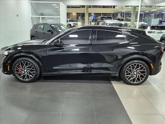 FORD-MUSTANG MACH-e-2023