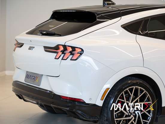 FORD-MUSTANG MACH-e-2023