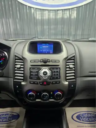 FORD-RANGER-2012