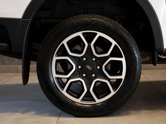 FORD-RANGER-3.0 V6 TURBO DIESEL CD LIMITED 4X4 AUTOMÁTICO FORD-RANGER-2025