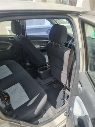 FORD-FIESTA-2010