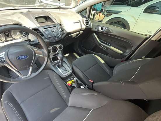 FORD-FIESTA-1.6 SE HATCH 16V FLEX 4P POWERSHIFT FORD-FIESTA-2013