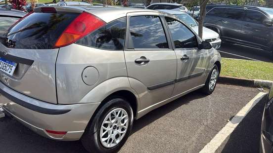 FORD-FOCUS-2008