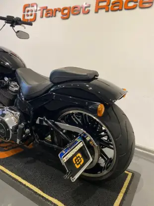 HARLEY-DAVIDSON-SOFTAIL BREAKOUT 114-2018