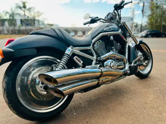 HARLEY-DAVIDSON-V-ROD-2005