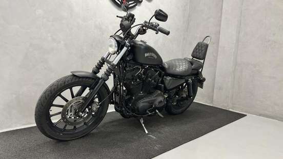 HARLEY-DAVIDSON-SPORTSTER IRON 883-2010