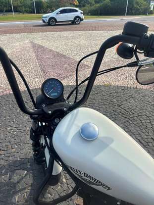 HARLEY-DAVIDSON-SPORTSTER IRON 883-2018