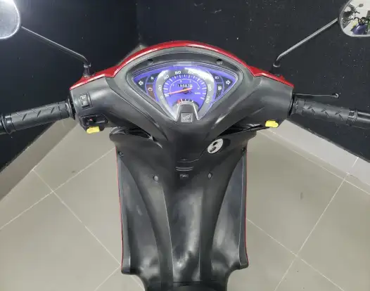 HONDA-BIZ 125 ES-2015