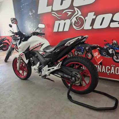 HONDA-CB TWISTER-2022