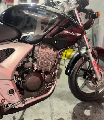 HONDA-CBX 250 TWISTER-2008