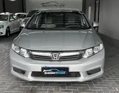 HONDA CIVIC 1.8 LXS 16V FLEX 4P AUTOMÁTICO HONDA CIVIC 1.8 LXS 16V FLEX 4P AUTOMÁTICO