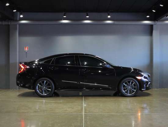 HONDA-CIVIC-2021