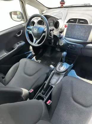 HONDA-FIT-2011