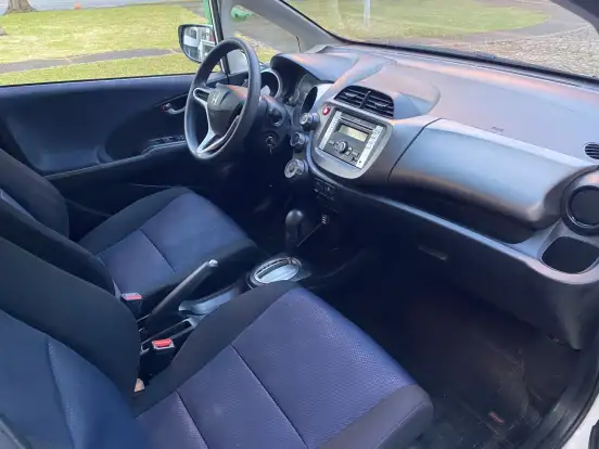 HONDA-FIT-2012