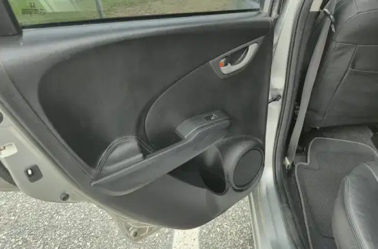 HONDA-FIT-2012
