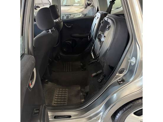 HONDA-FIT-2009