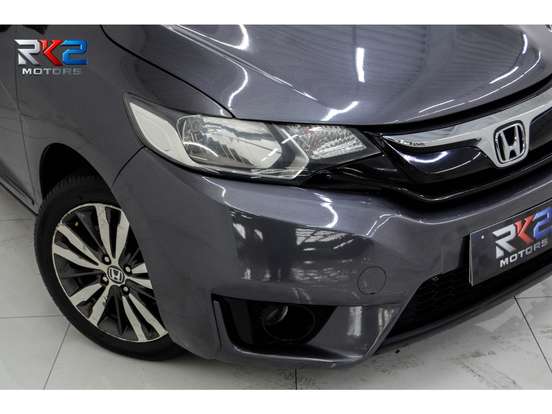 HONDA-FIT-2015