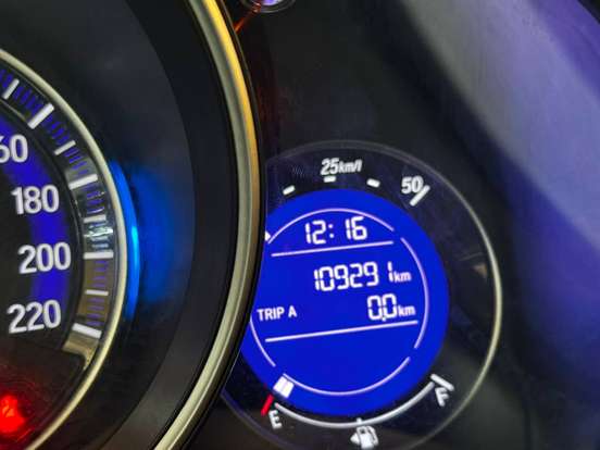 HONDA-FIT-2015