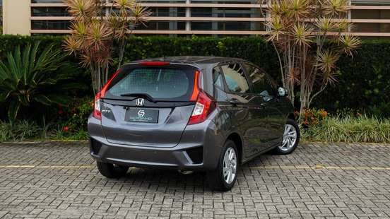 HONDA-FIT-2016