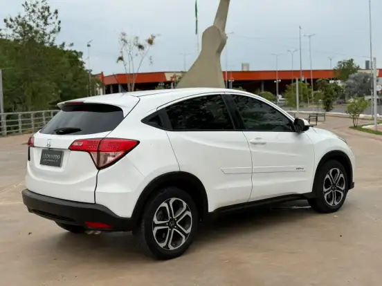 HONDA-HR-V-1.8 16V FLEX LX 4P AUTOMÁTICO HONDA-HR-V-2016