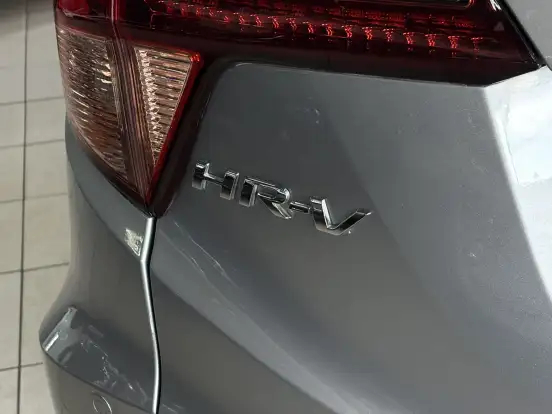 HONDA-HR-V-1.8 16V FLEX TOURING 4P AUTOMÁTICO HONDA-HR-V-2017