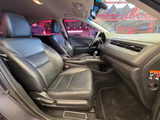 HONDA-HR-V-1.8 16V FLEX TOURING 4P AUTOMÁTICO HONDA-HR-V-2017