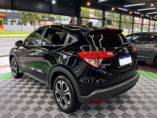 HONDA-HR-V-2017